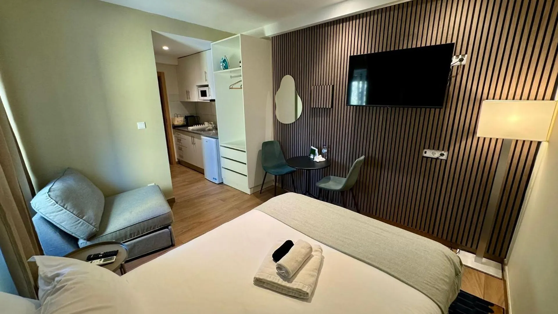 Lovely Studio Fully Equipped Near Subway N7 リスボン 0*,